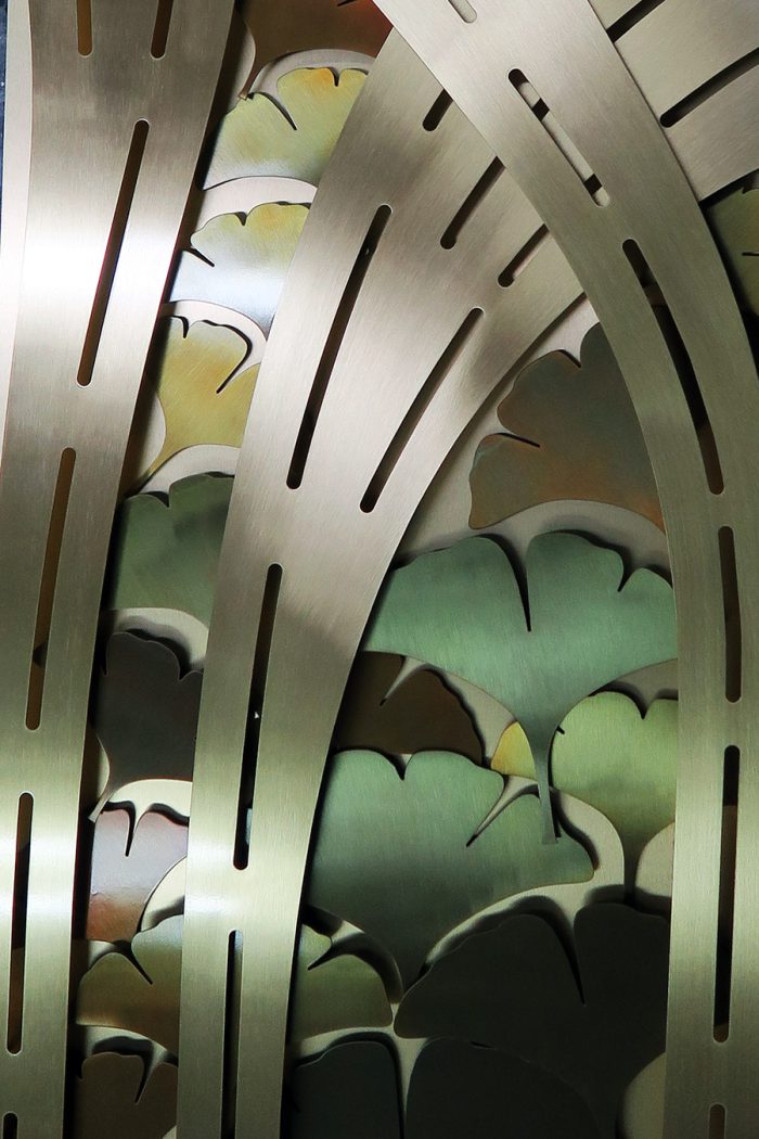Wanddekoration Ginkgo Dekoratives Object mit Gingko-Blättern im Art-Deco-Stil (Messing)
